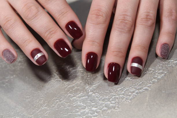 istock Youth manicure design 913571598