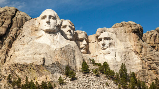 istock Mount Rushmore Landscape Black Hills 913581762
