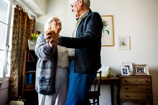 istock Senior couple dancing together 913582940