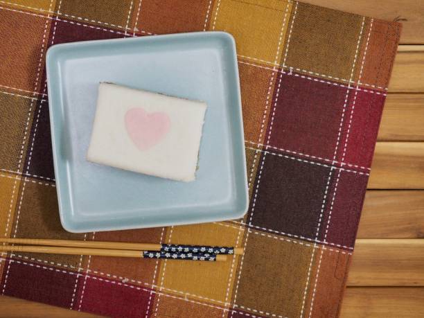 istock Korean food Snow White Rice Cake 913589096