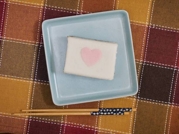 istock Korean food Snow White Rice Cake 913589100