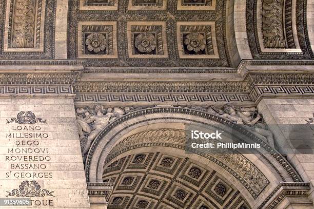 Arc De Triomphe Techo Foto de stock y más banco de imágenes de Arco - Característica arquitectónica - Arco - Característica arquitectónica, Arco del Triunfo - París, Arco triunfal