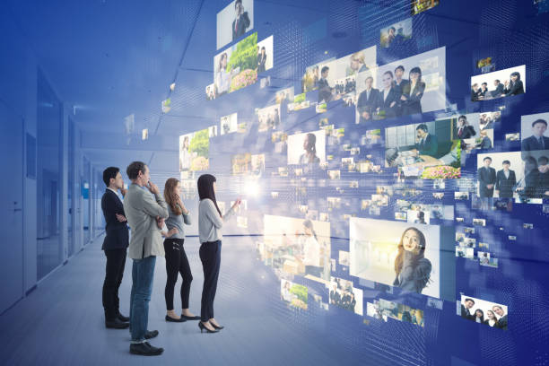 istock Group of people watching many pictures. 913602458