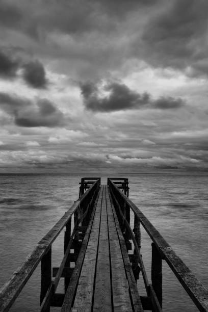 istock Pier Lake Winnipeg 913610388