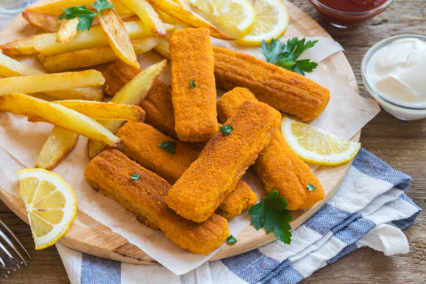 istock Fried Fish Sticks with French Fries 913623102