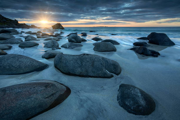 istock Uttakleiv Beach, Evening Mood, Lofoten, Norway 913630660