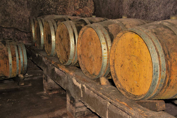 istock wood wine barrique 913638208
