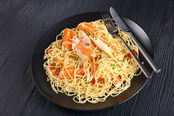 istock close-up of spaghetti with cracked Crab 913641900