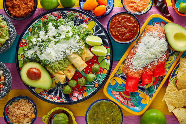 istock Green and red enchiladas with mexican sauces 913650084