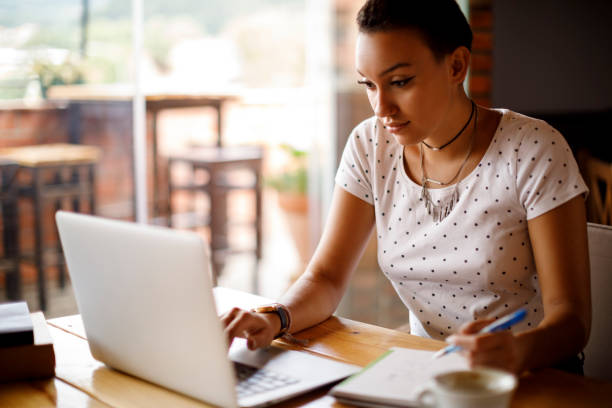 istock Working comfortably at a cafe 913688798