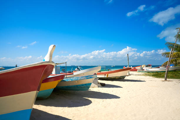 istock Isla Mujeres island Caribbean beach Mexico 913689418
