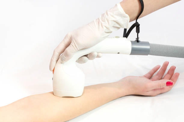 istock The process of the master's work in the manicure salon 913705478