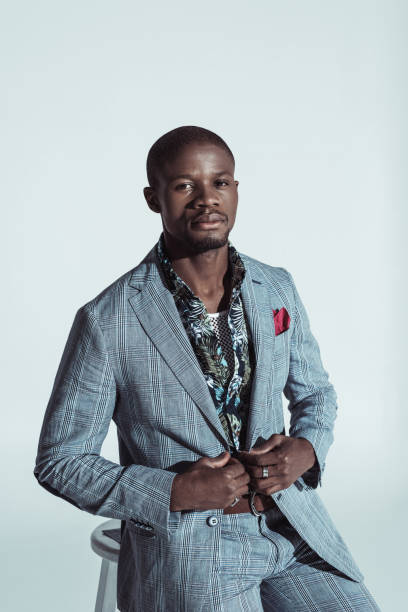 istock Stylish african american man in suit 913709642