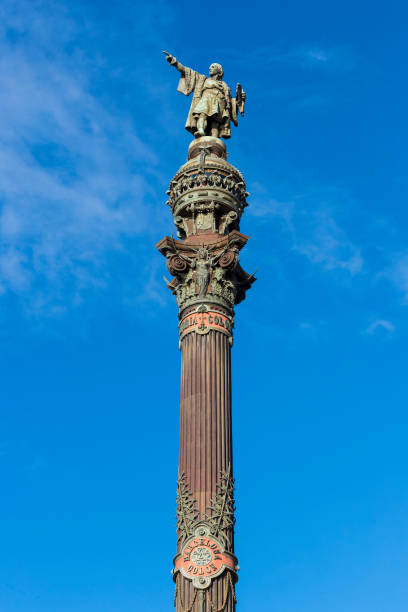 istock Elements of the monument to Columbus 913710300