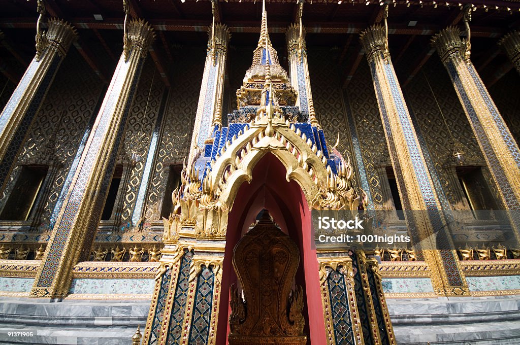 Edificio in stile thai - Foto stock royalty-free di Antico - Condizione