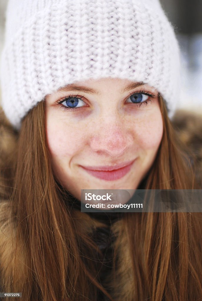 Chica en invierno - Foto de stock de Actividad después de esquiar libre de derechos