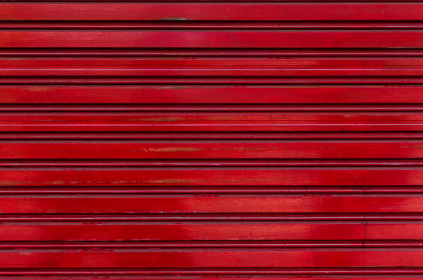 istock Old dark red aluminium texture background metal square 913734930