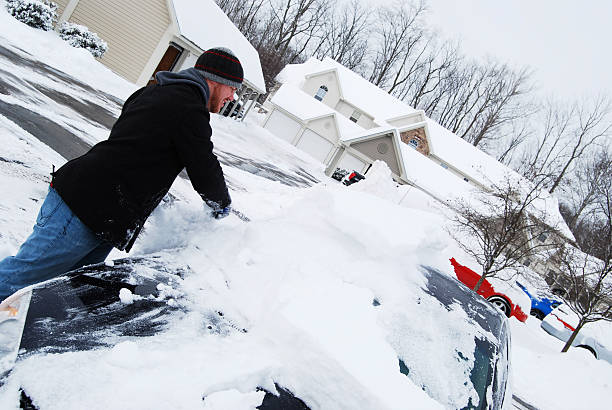istock Cleaning Off the Car 91374674