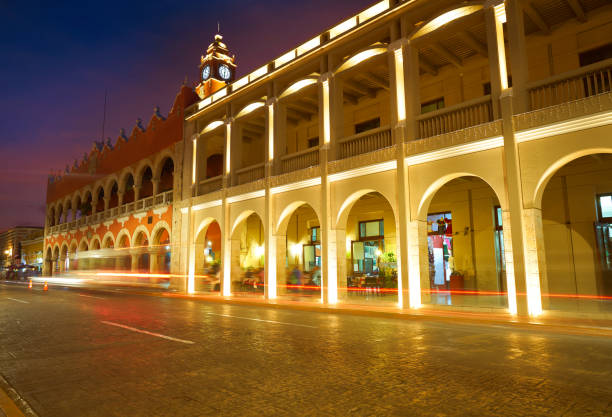 istock Merida city arcade arcs of Yucatan Mexico 913759804