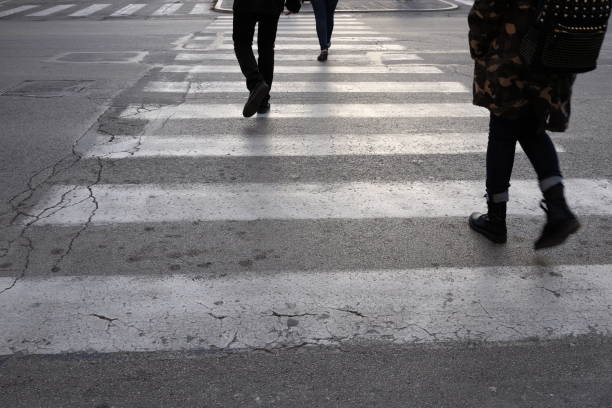 istock people on the crosswalk 913835082