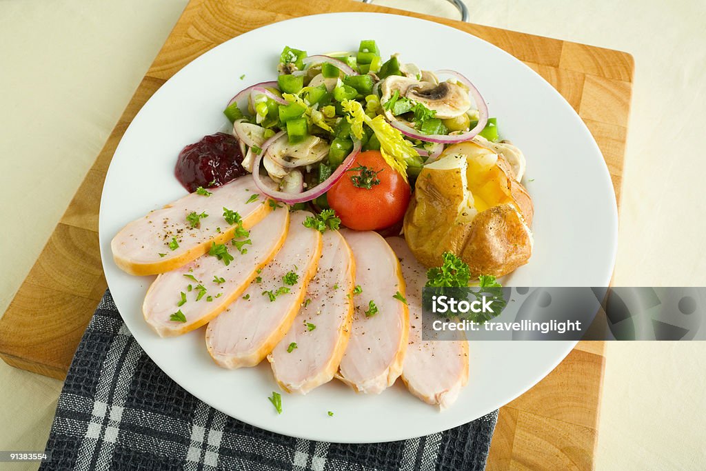 Insalata Chicked piatto - Foto stock royalty-free di Alimentazione sana