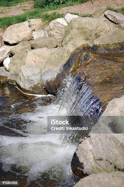 Cascata - Fotografias de stock e mais imagens de Ao Ar Livre - Ao Ar Livre, Cair, Cascata