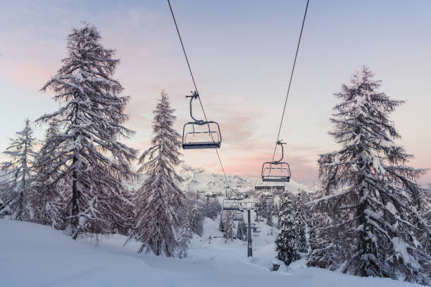 istock Ski center of Vogel-Slovenia 913879952