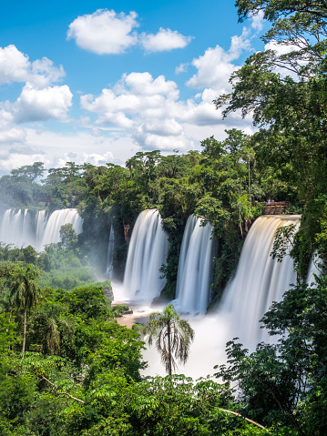 Cataratas del Iguazú (Iguaçu Falls) en la frontera de Argentina y Brasil photo
