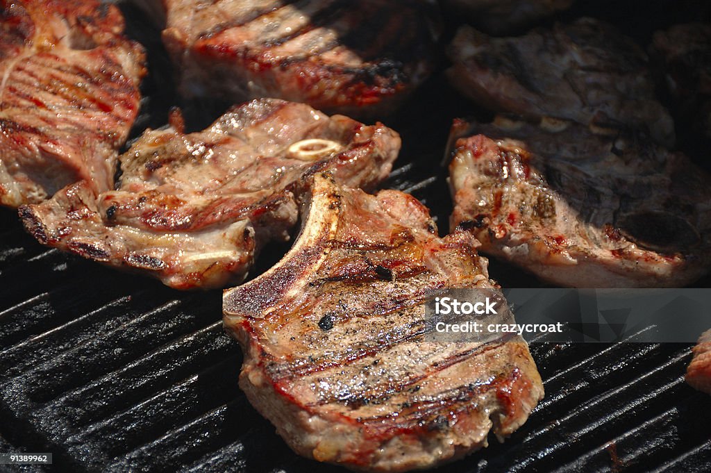 Costeletas de vitela grelhadas de churrasco - Foto de stock de Agricultura royalty-free