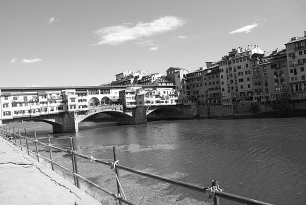 ponte vecchio - italy florence italy bridge tuscany imagens e fotografias de stock