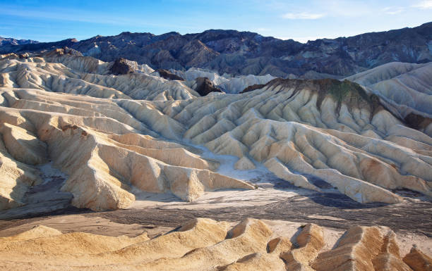 istock Eroded Geology of Death Valley (Zabriskie Point) 913984462