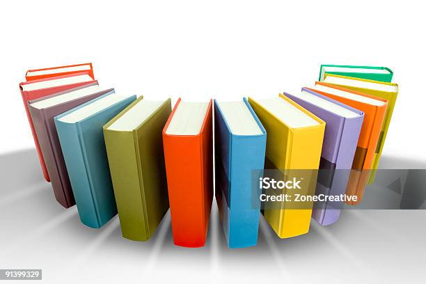 Livros Hemicircle - Fotografias de stock e mais imagens de Colorido - Colorido, Computação Gráfica, Curva - Forma