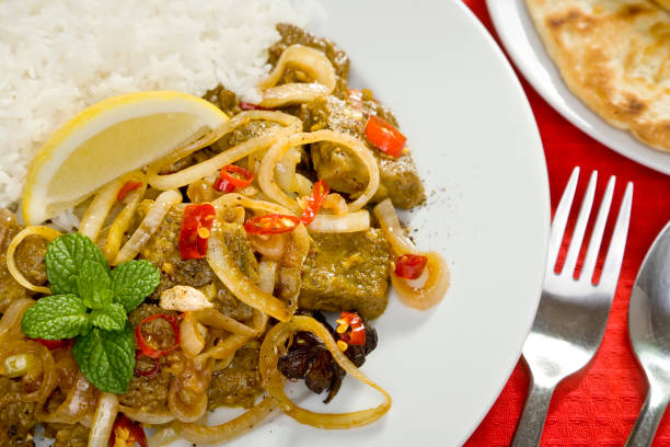 istock Indian Meal Food Cuisine Curry  Beef Madras 91399400