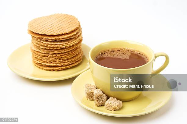 Chocolate Quente E Waffles - Fotografias de stock e mais imagens de Amarelo - Amarelo, Açúcar, Bebida