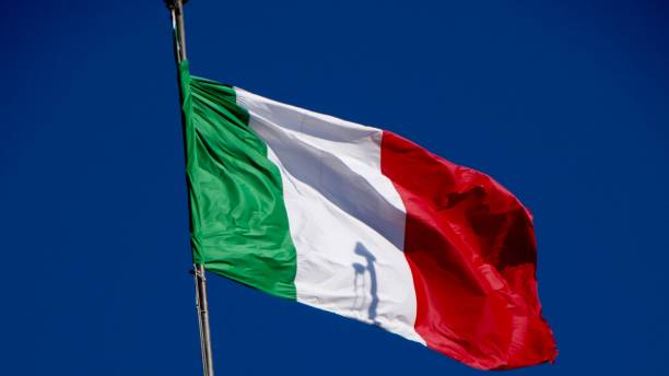 istock Flag of Italy 914054154