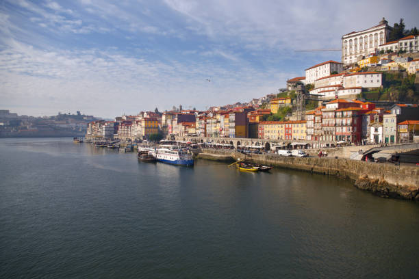 istock Houses in Porto 914066910