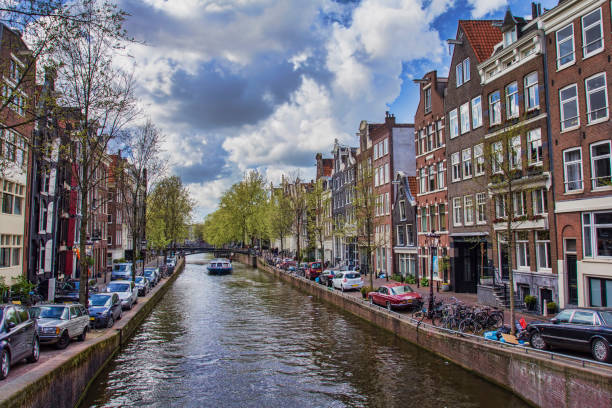 istock Amsterdam, capital of Netherlands, on a sunny day 914070376