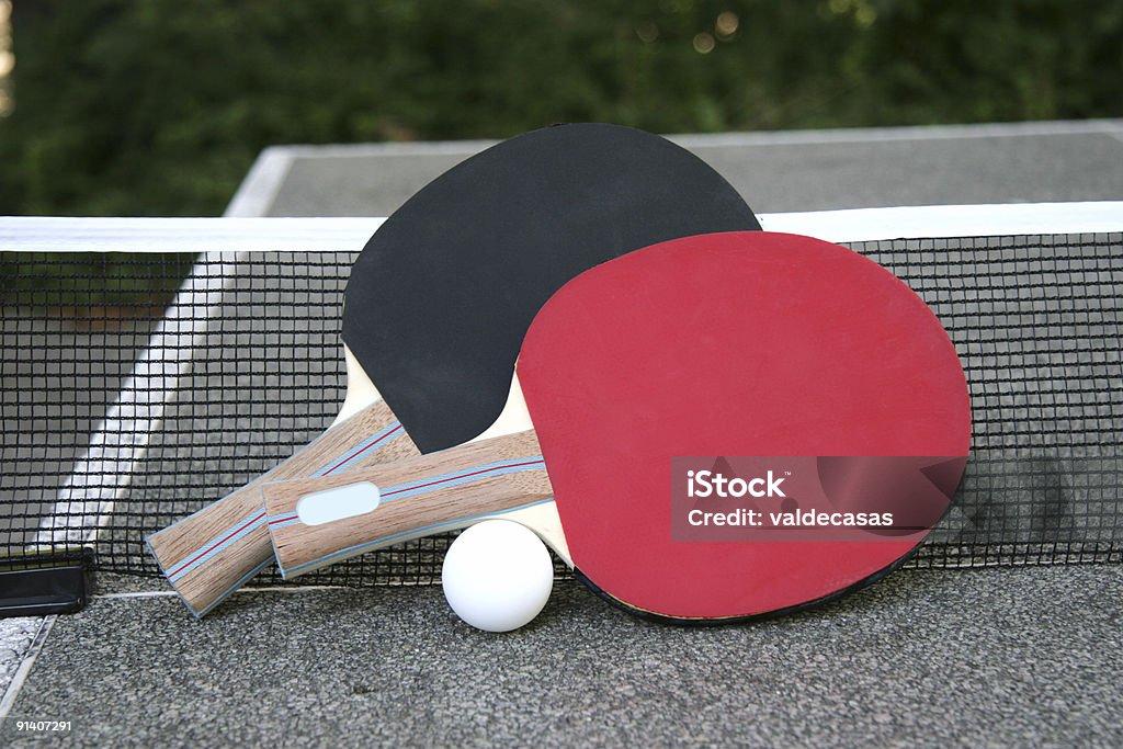 Paletas con pelota de tenis de mesa - Foto de stock de Actividades y técnicas de relajación libre de derechos