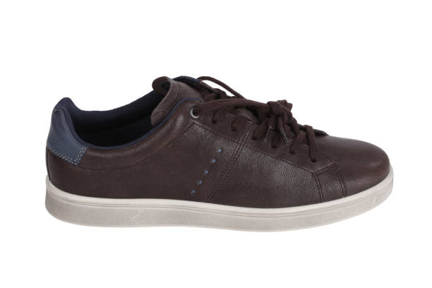istock Brown leisure shoes on white background 914082102