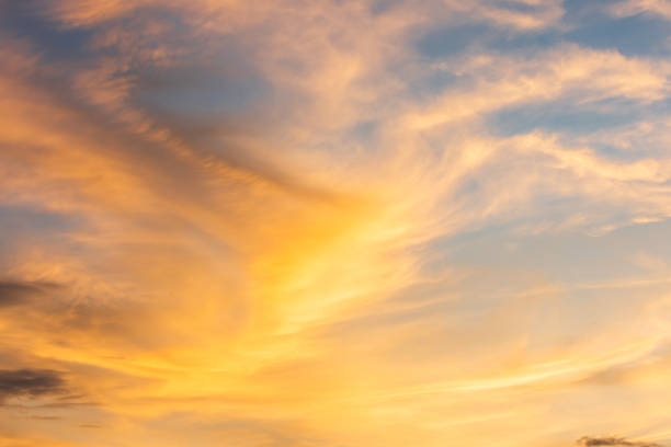istock orange and blue sky background in the evening or dusk 914082980