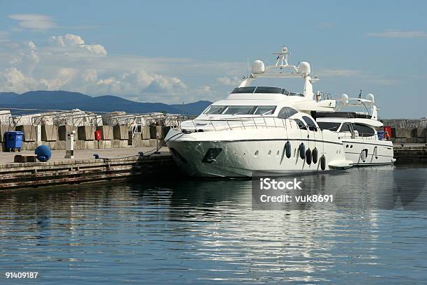 Moderne Yachten In Marina Icici Kroatien Stockfoto und mehr Bilder von Bewegung - Bewegung, Blau, Extremsport