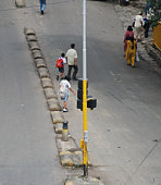 going-to-school-mumbai-indien-2.jpg?b=1&s=170x170&k=20&c=4f7JU2EQDF_CJ_0uYDUD1ZC_XSOzDvBAjIp_9Q-pBpI=