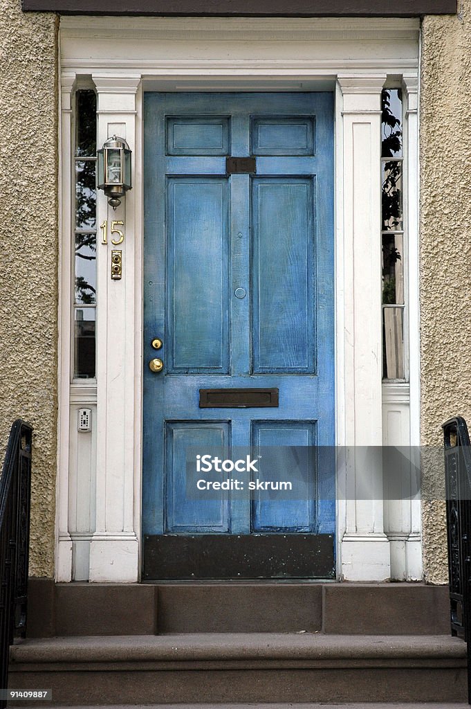 Azul de puerta - Foto de stock de Puerta principal libre de derechos