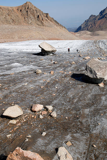 istock two mountaineers crossing a gacier 91412904