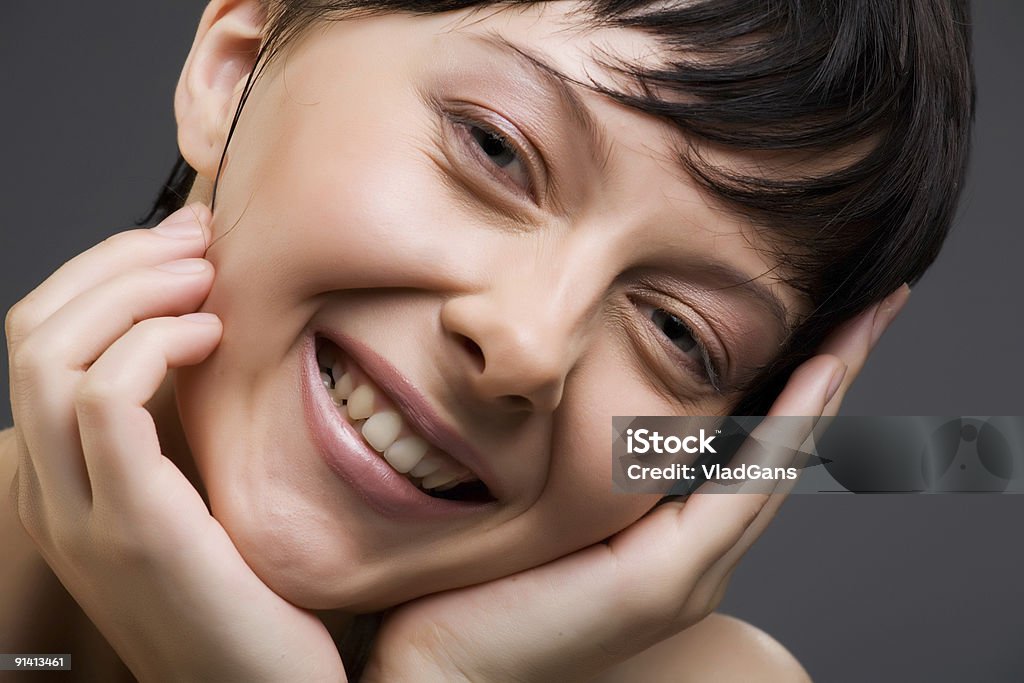 Primer plano de cara de mujer bella - Foto de stock de 20-24 años libre de derechos