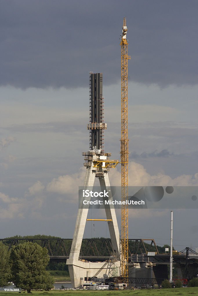 Construção de uma ponte de Suspensão - Royalty-free Acabado Foto de stock