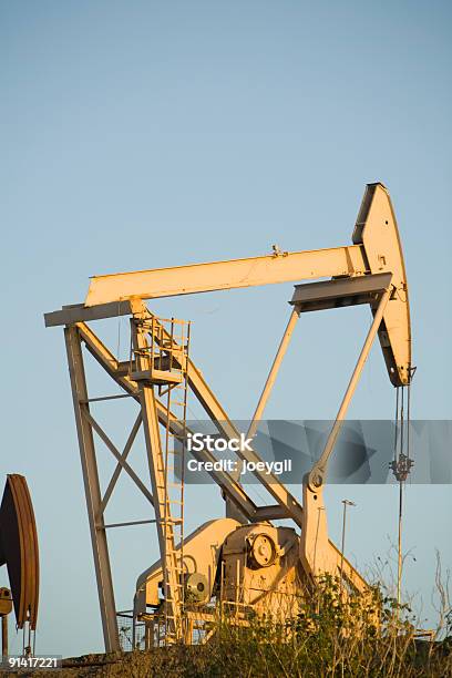 Tiefpumpe 4 Stockfoto und mehr Bilder von Benzin - Benzin, Energieindustrie, Erdöl
