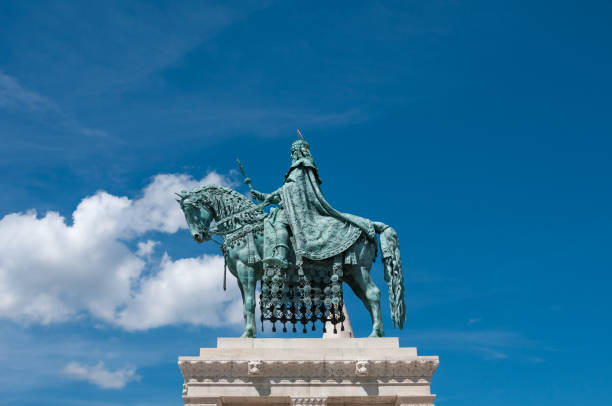istock Statue of Stephen I on blue sky background in Budapest, Hungary 914176460