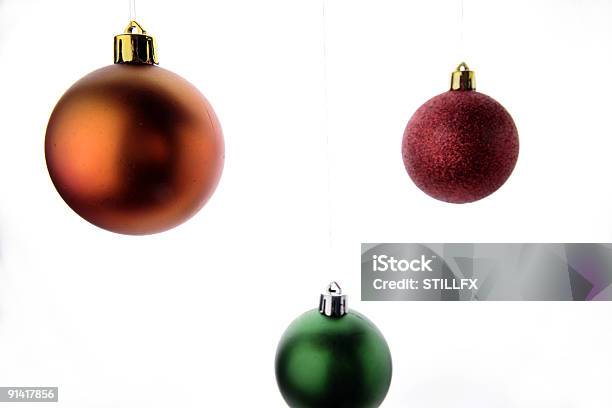 Foto de Decorações Comuns e mais fotos de stock de Ateliê - Ateliê, Bola de Árvore de Natal, Branco