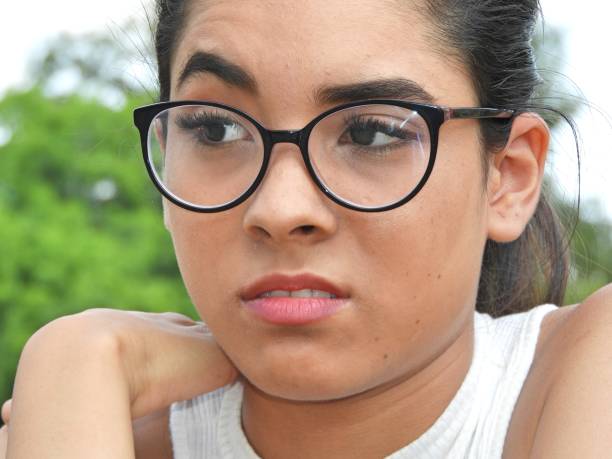 istock Latina Girl And Worry 914199684